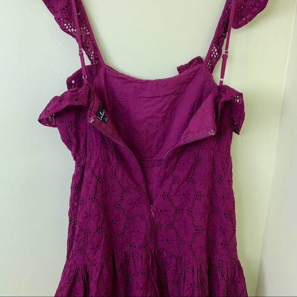 Lulu’s Biscay Magenta Ruffled Eyelet Lace Sleeveless Dress in Large - Picture 10 of 15